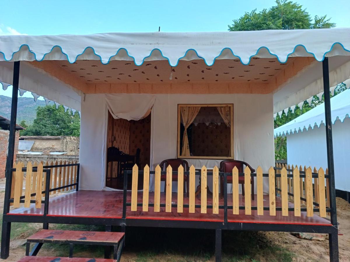 Royal Pushkar Camps- A Luxury Camp Resort Екстериор снимка