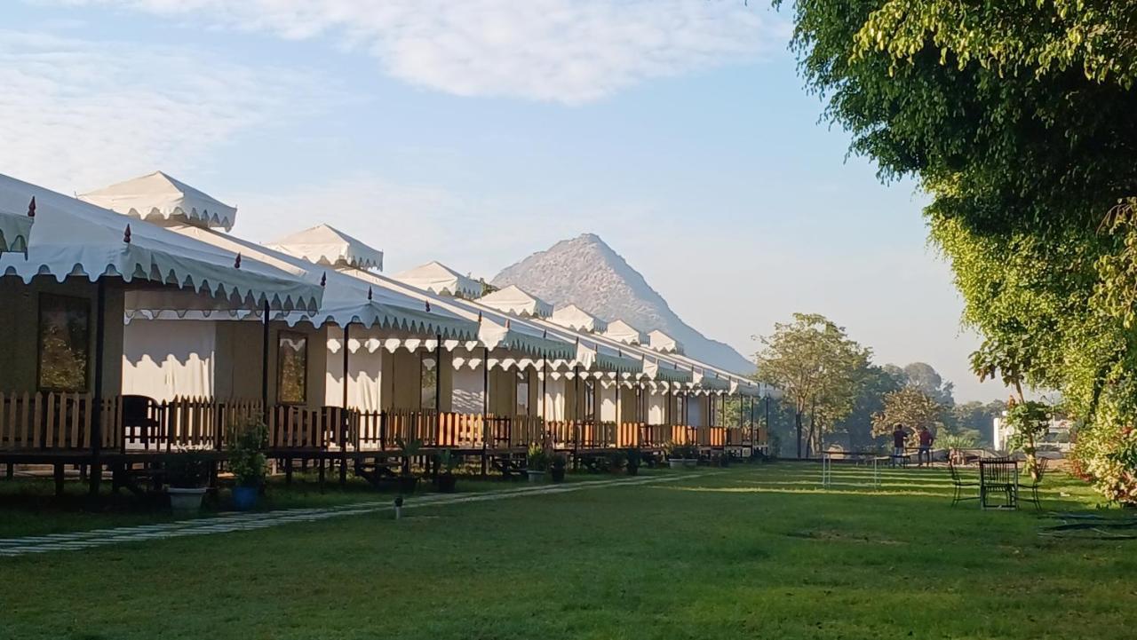 Royal Pushkar Camps- A Luxury Camp Resort Екстериор снимка