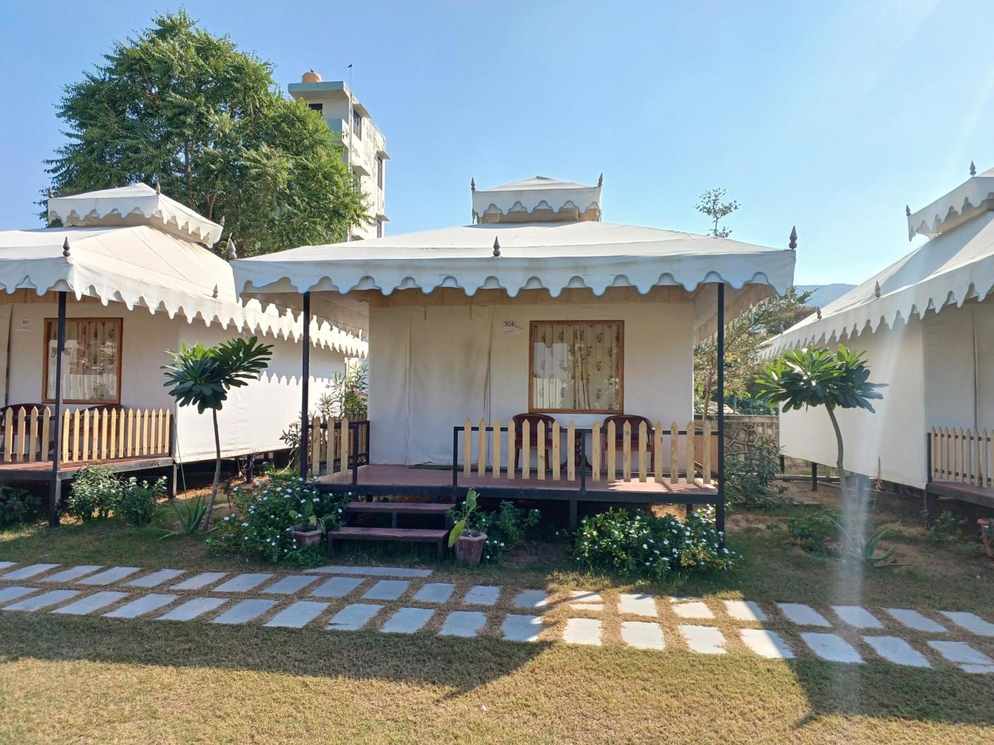 Royal Pushkar Camps- A Luxury Camp Resort Екстериор снимка