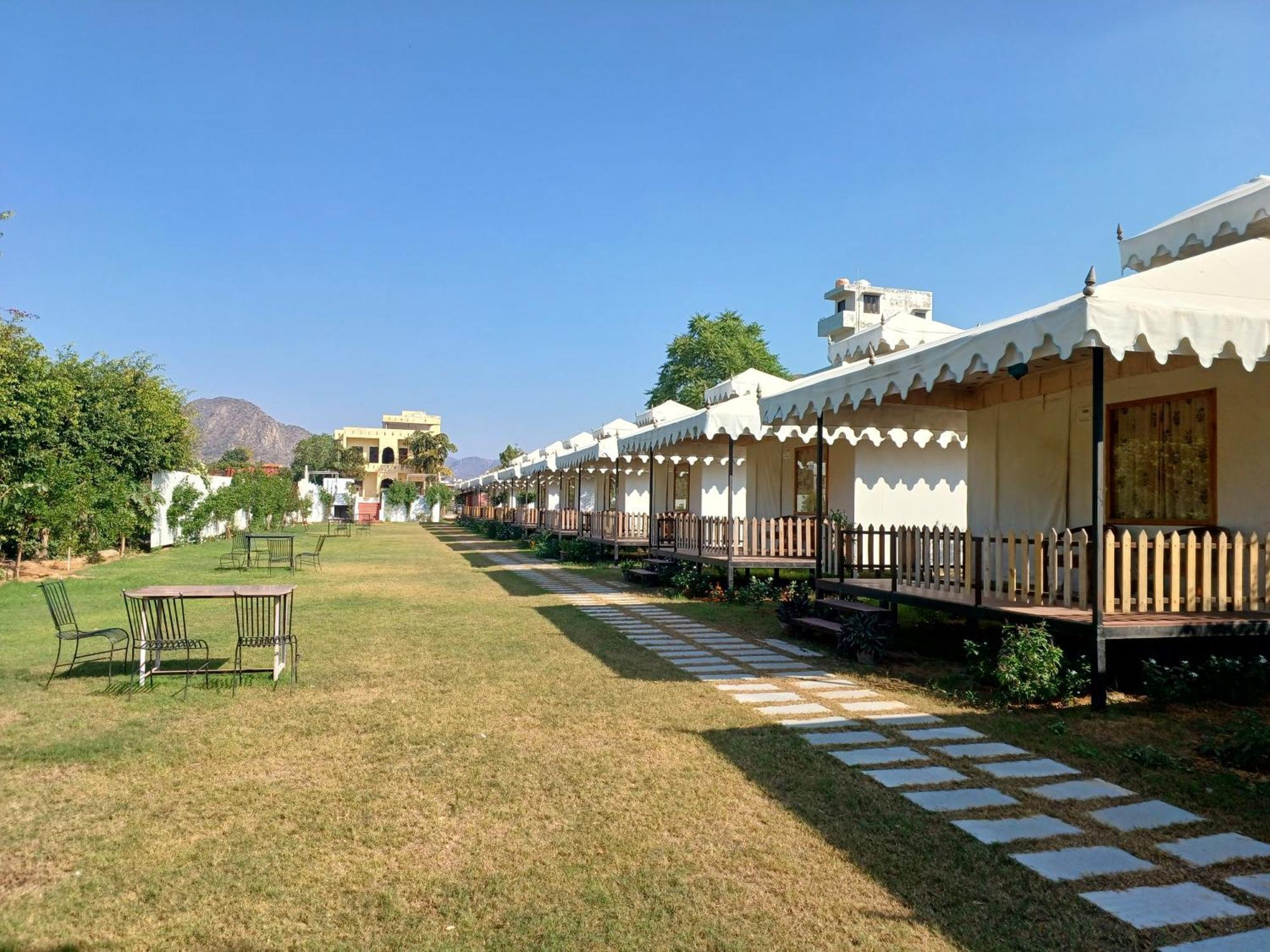 Royal Pushkar Camps- A Luxury Camp Resort Екстериор снимка