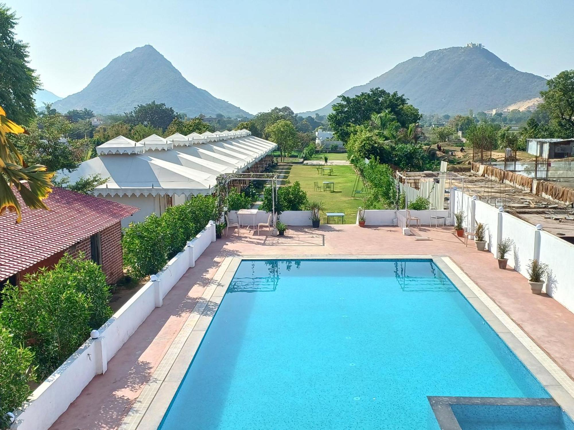 Royal Pushkar Camps- A Luxury Camp Resort Екстериор снимка